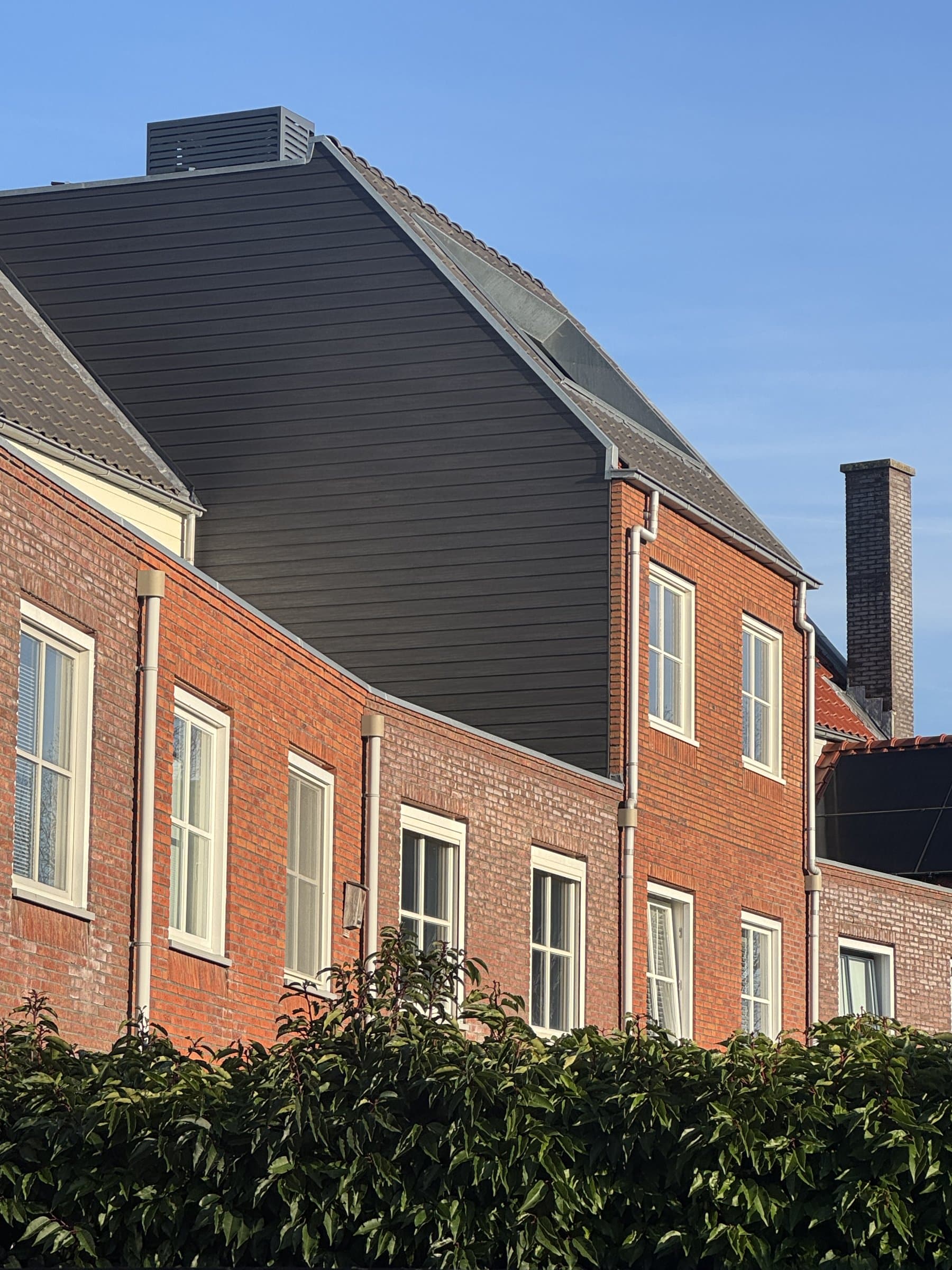 Donkere zijgevel van de opbouw, Vleuten