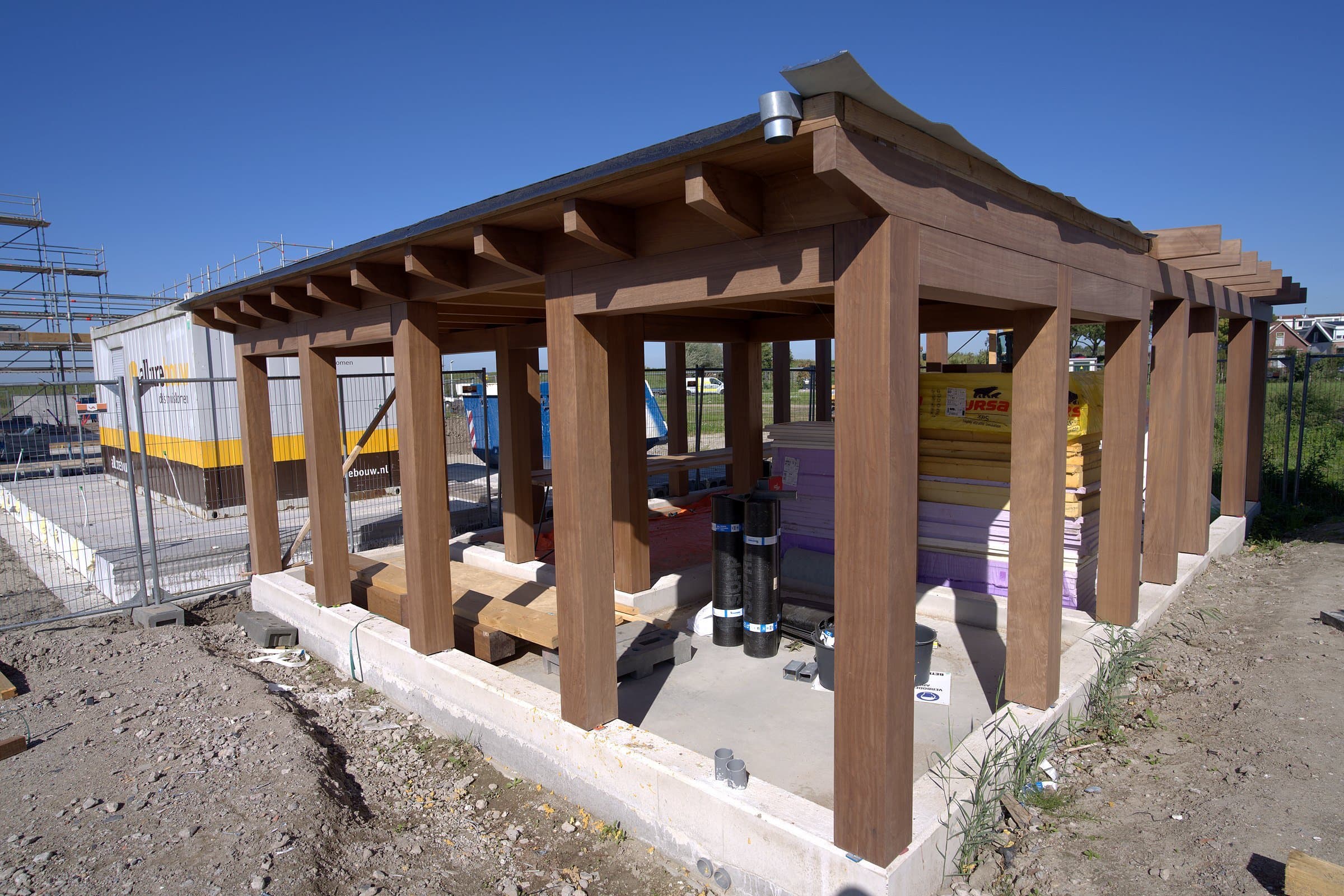 Eikenhouten draagconstructie van de veranda, Waddinxveen