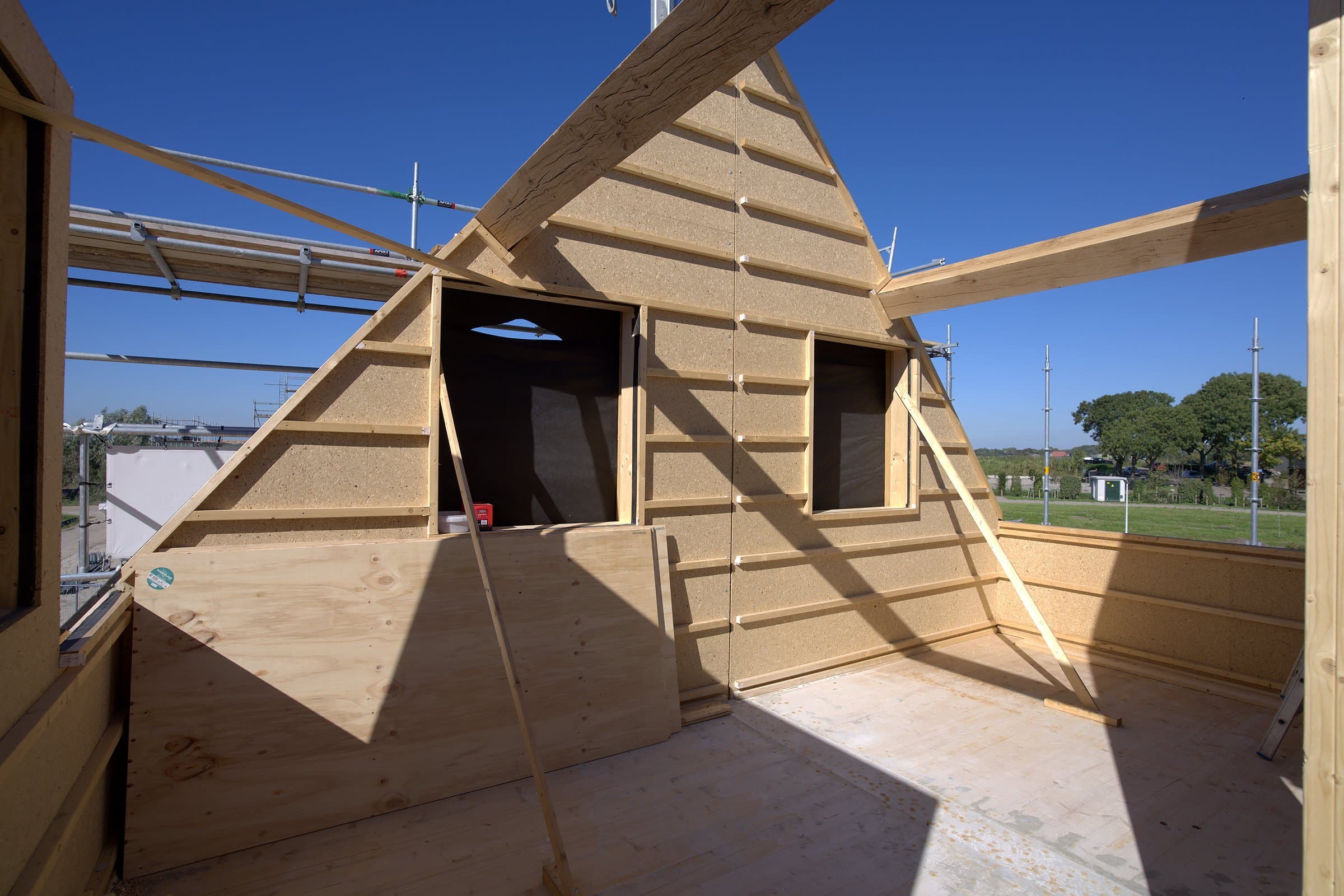 Kapconstructie van de nieuwe villa, Waddinxveen